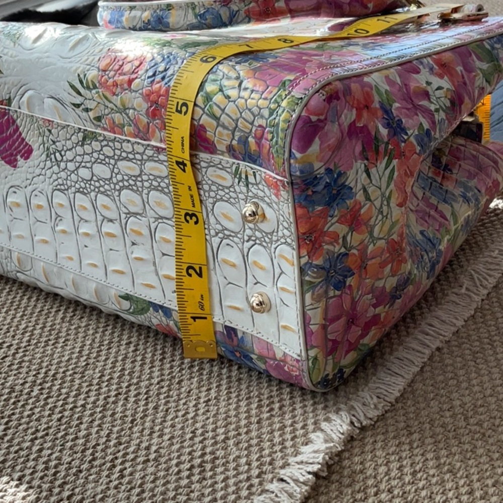 Brahmin Floral Embossed Ombre Melbourne - Picture 4 of 16